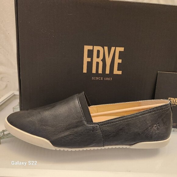 FRYE Melanie Black Leather Loafers. NIB. Size Various. With card. - Picture 1 of 12